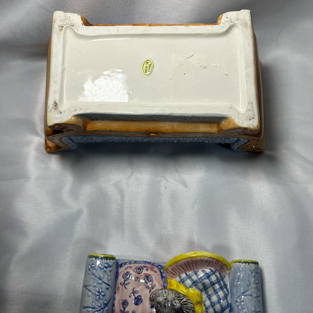 Vintage Dolomite‎ Ceramic Cat on Sofa Trinket Box Blue MCM Victorian Settee - Picture 4 of 6